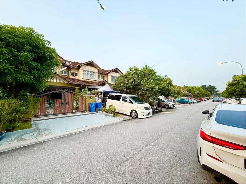 Rumah Teres 2-Tingkat untuk Dijual di Seksyen 23 (Shah Alam) - Salawati Busro - Exterior - PropertyGuru.com.my