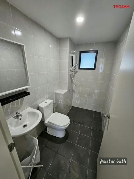 Service Residence for Sale at Huni @ Eco Ardence - Chia Wai Yong - Bathroom - PropertyGuru.com.my