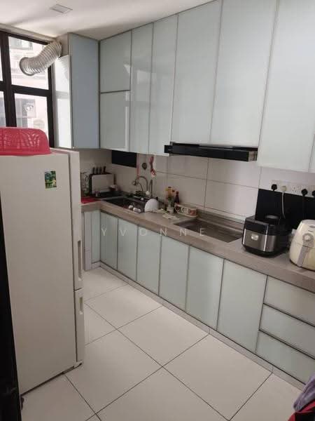 Service Residence for Sale at D'Summit Residences - Yvonne Lim - Kitchen - PropertyGuru.com.my