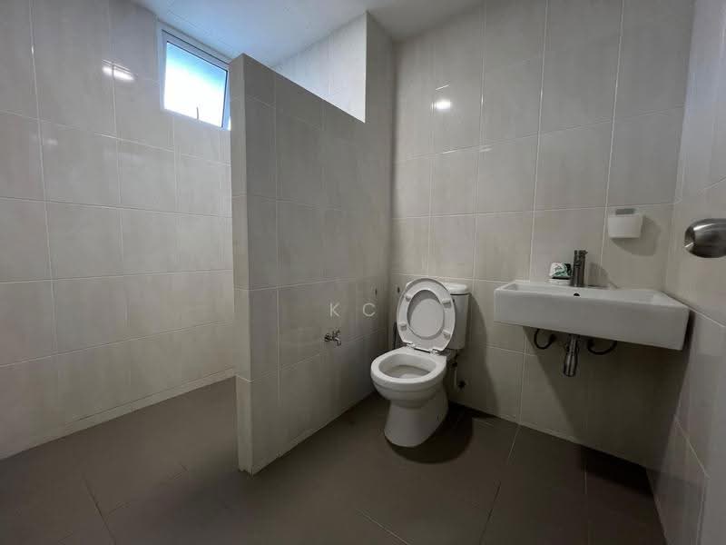Pangsapuri untuk Disewa di McKenzie Avenue - KC Jee - Bathroom - PropertyGuru.com.my