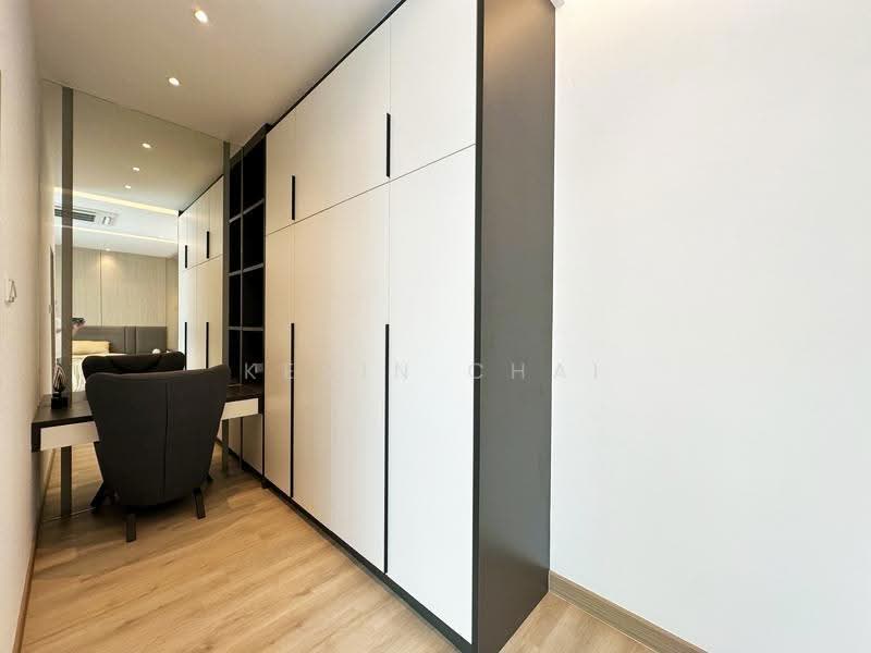 Semi-Detached House for Sale in Teluk Intan (Perak) - Kevin Chai - Walk-in Wardrobe - PropertyGuru.com.my