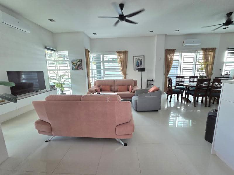 Semi-Detached House for Sale in Tanjung Bungah (Penang) - KK Kwok - Living Room - PropertyGuru.com.my