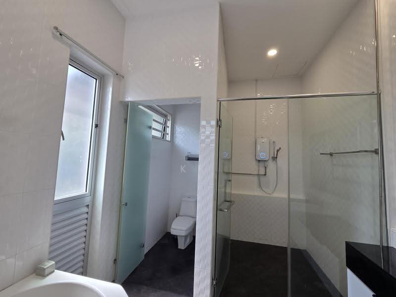 Semi-Detached House for Sale in Tanjung Bungah (Penang) - KK Kwok - Bathroom - PropertyGuru.com.my