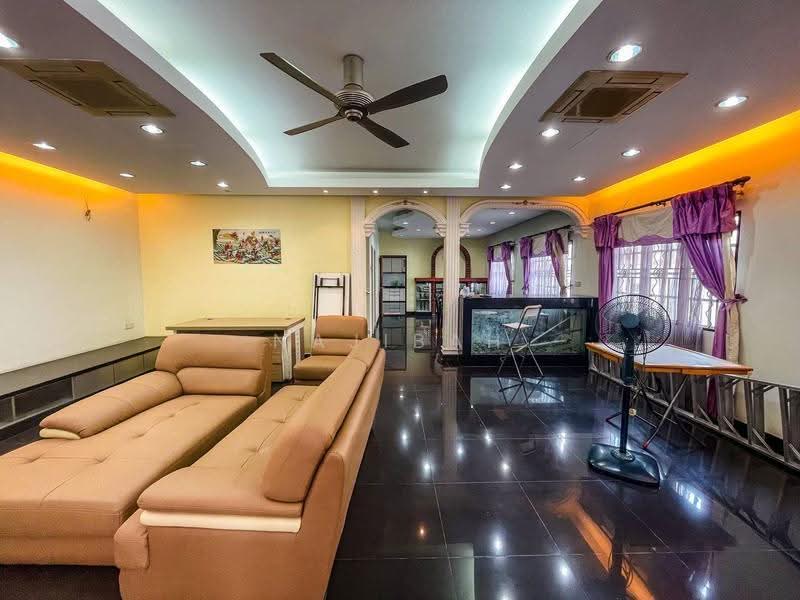 Semi-Detached House for Sale in Taman Sri Jelok (Kajang) - Najibah Sahari - Living Room - PropertyGuru.com.my