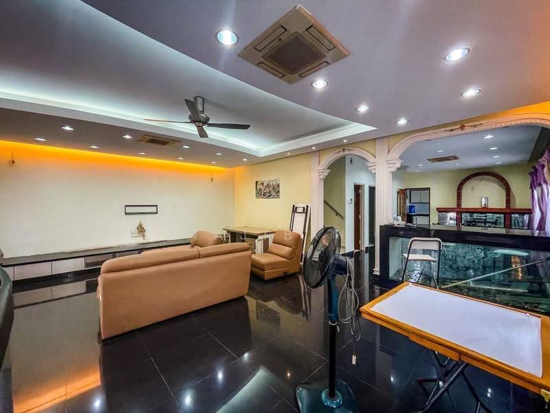 Semi-Detached House for Sale in Taman Sri Jelok (Kajang) - Najibah Sahari - Living Room - PropertyGuru.com.my