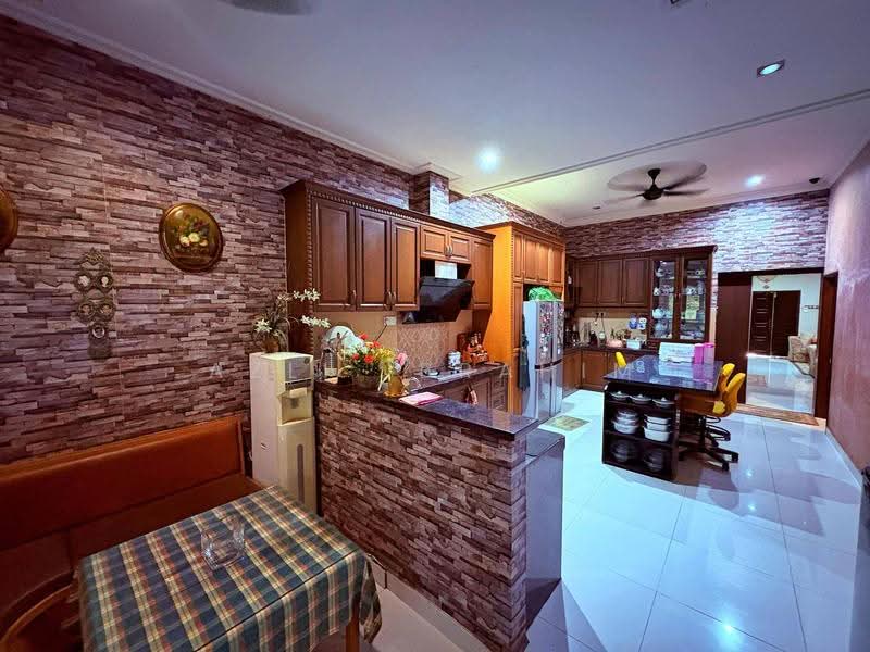 Rumah Berkembar untuk Dijual di Sungai Petani (Kedah) - Azli Ibrahim - Kitchen - PropertyGuru.com.my