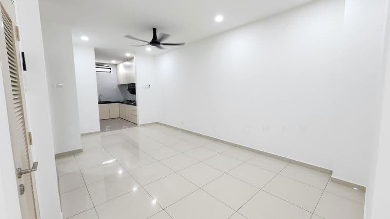 Rumah Teres 3-Tingkat untuk Disewa di Puchong (Selangor) - Shermaine Chan - Living Room - PropertyGuru.com.my