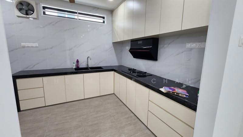 Rumah Teres 3-Tingkat untuk Disewa di Puchong (Selangor) - Shermaine Chan - Kitchen - PropertyGuru.com.my