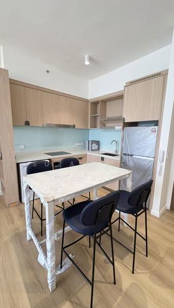 Kondominium untuk Disewa di The Meg Serviced Residence - Suzan Beh - Kitchen - PropertyGuru.com.my