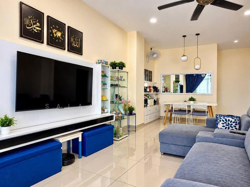 2-storey Terraced House for Sale in Eco Grandeur (Puncak Alam) - Salawati Busro - Living Room - PropertyGuru.com.my