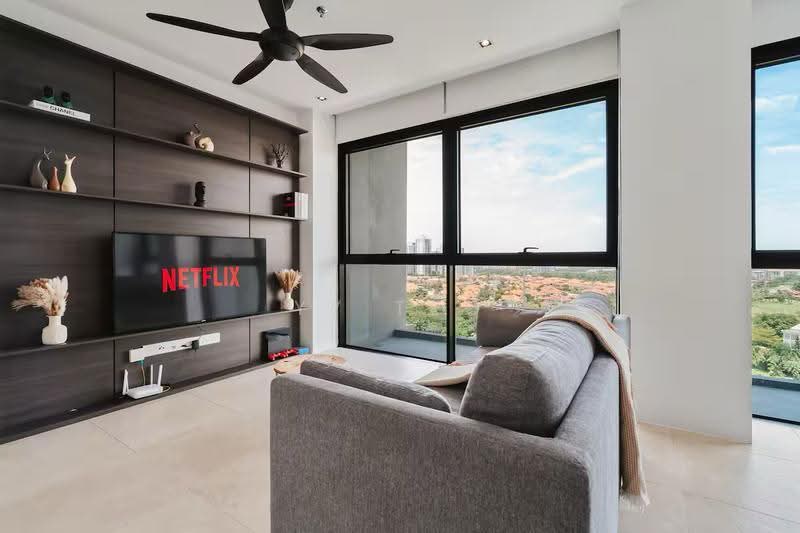 Kediaman Servis untuk Dijual di Gems Residences - YY Teo - Living Room - PropertyGuru.com.my