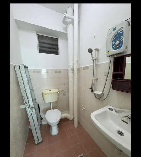 Apartment for Sale at Casa Impian - Kaze Kang - Bathroom - PropertyGuru.com.my