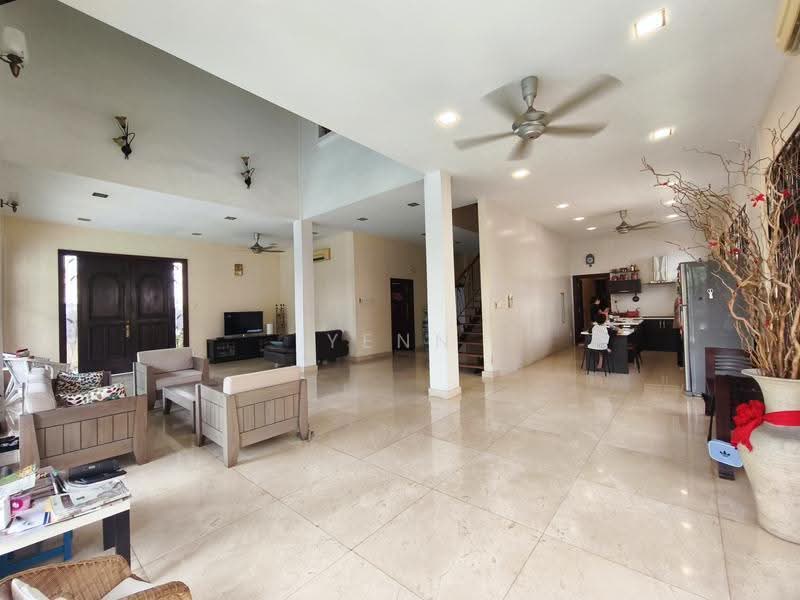 Bungalow House for Sale in Happy Garden (Kuchai Lama) - Yenn Chong - Living Room - PropertyGuru.com.my
