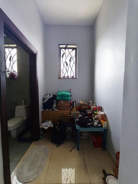 Bungalow House for Sale in Happy Garden (Kuchai Lama) - Yenn Chong - Bathroom - PropertyGuru.com.my
