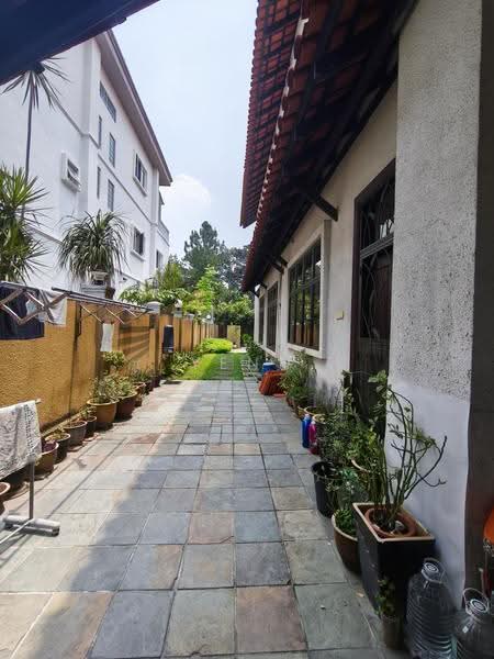 Bungalow House for Sale in Happy Garden (Kuchai Lama) - Yenn Chong - Exterior - PropertyGuru.com.my