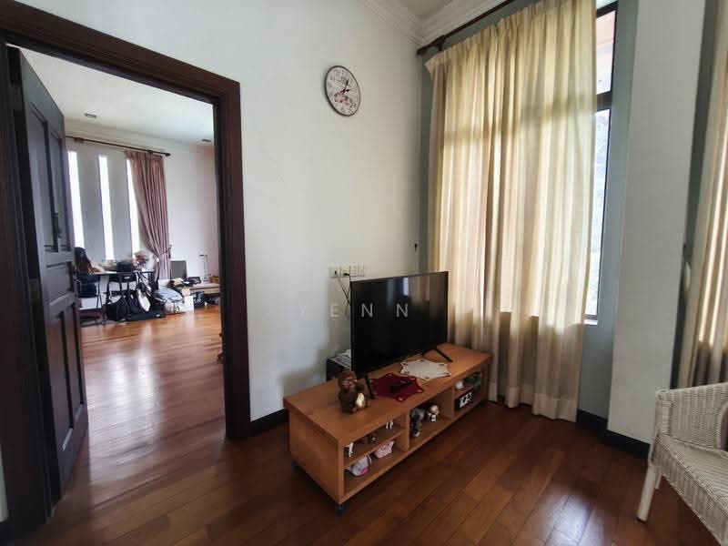 Bungalow House for Sale in Happy Garden (Kuchai Lama) - Yenn Chong - Living Room - PropertyGuru.com.my