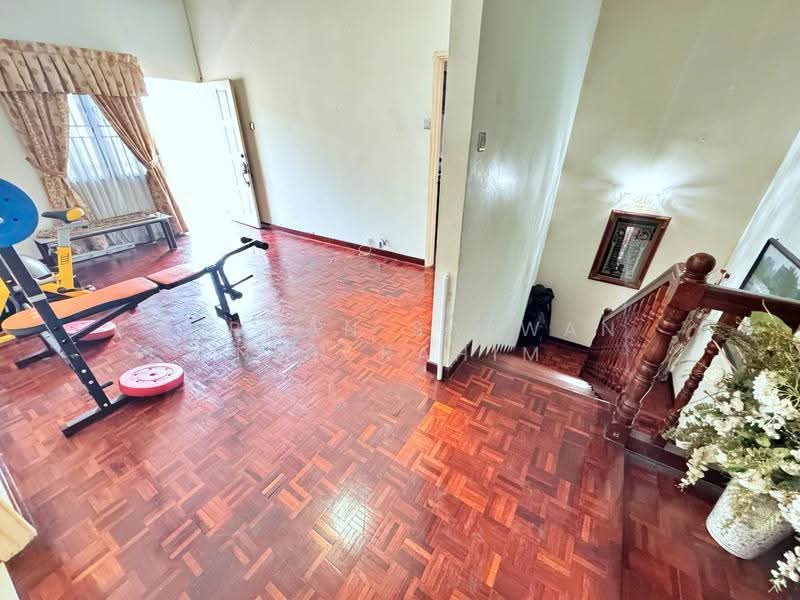 Bungalow House untuk Dijual di Seksyen 2 Bandar Baru Bangi (Bandar Baru Bangi) - Herman Sazwan Nor Rahim - Family Area - PropertyGuru.com.my