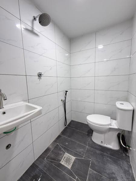 Rumah Teres 1-Tingkat untuk Dijual di Taman Saujana (Pontian) - Dona - Bathroom - PropertyGuru.com.my