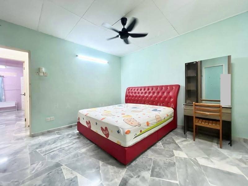 2-storey Terraced House for Sale in Taman Bukit Permai (Ampang) - Hazeman Omar - Bedroom - PropertyGuru.com.my