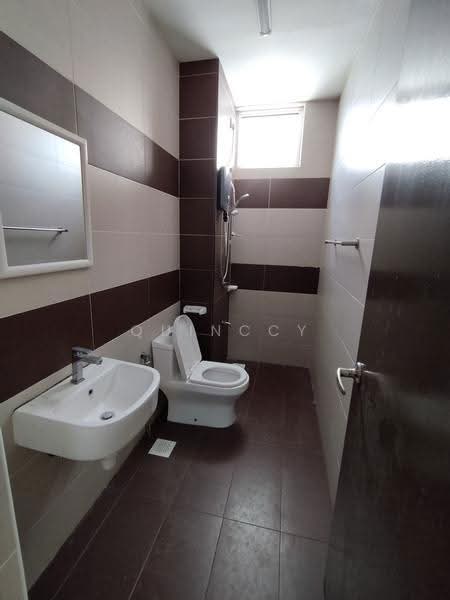Condominium for Rent at M Condominium @ Larkin - Quinccy Lim - Bathroom - PropertyGuru.com.my