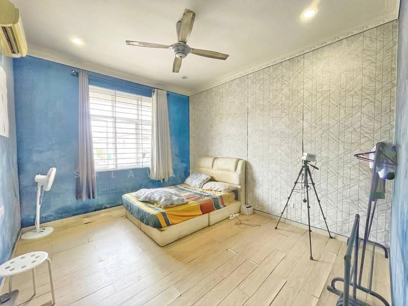 Semi-Detached House for Sale in Shah Alam (Selangor) - Salawati Busro - Bedroom - PropertyGuru.com.my