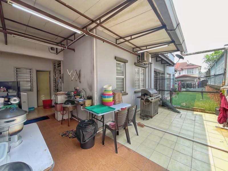 Semi-Detached House for Sale in Shah Alam (Selangor) - Salawati Busro - Exterior - PropertyGuru.com.my
