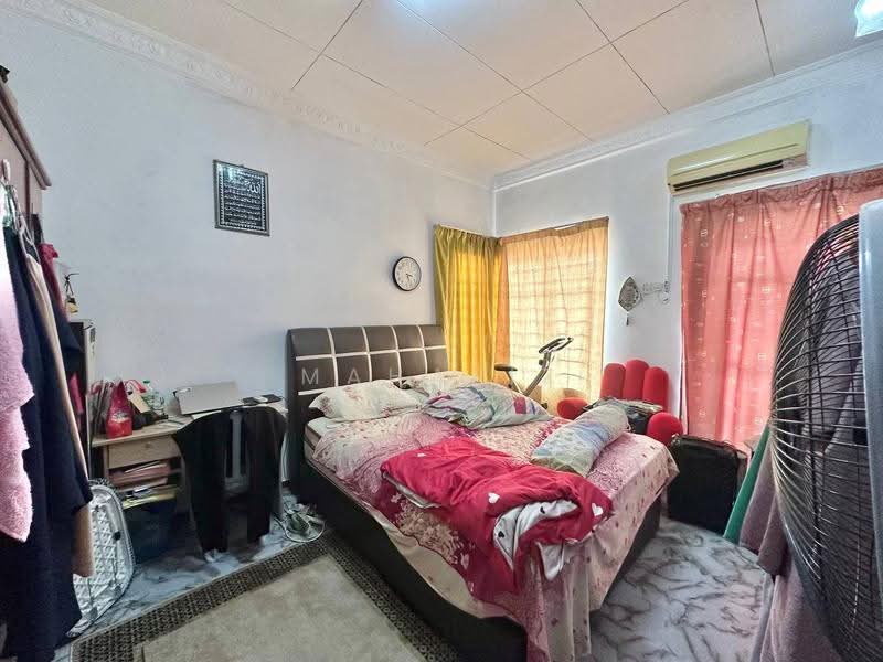 Semi-Detached House for Sale in Bandar Bukit Mahkota (Bangi) - Mahafiz . - PropertyGuru.com.my