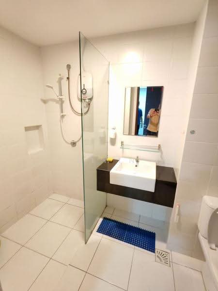 Kediaman Servis untuk Disewa di Trefoil @ Setia City - Alwin Lee - Bathroom - PropertyGuru.com.my