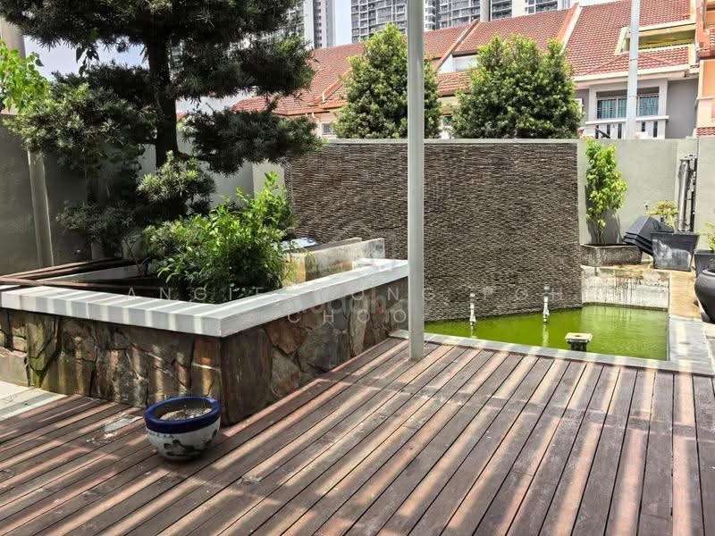 Rumah Teres 2.5-Tingkat untuk Dijual di Taman Megah 2 (Cheras) - Angie Wong Poh Choo - Garden - PropertyGuru.com.my