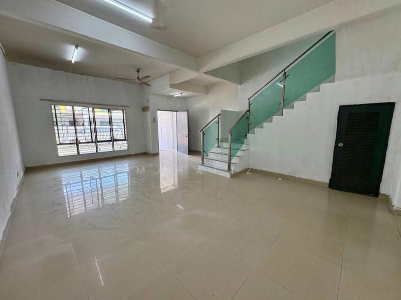 2-storey Terraced House for Sale in Taman Semenyih (Semenyih) - Mahafiz . - PropertyGuru.com.my