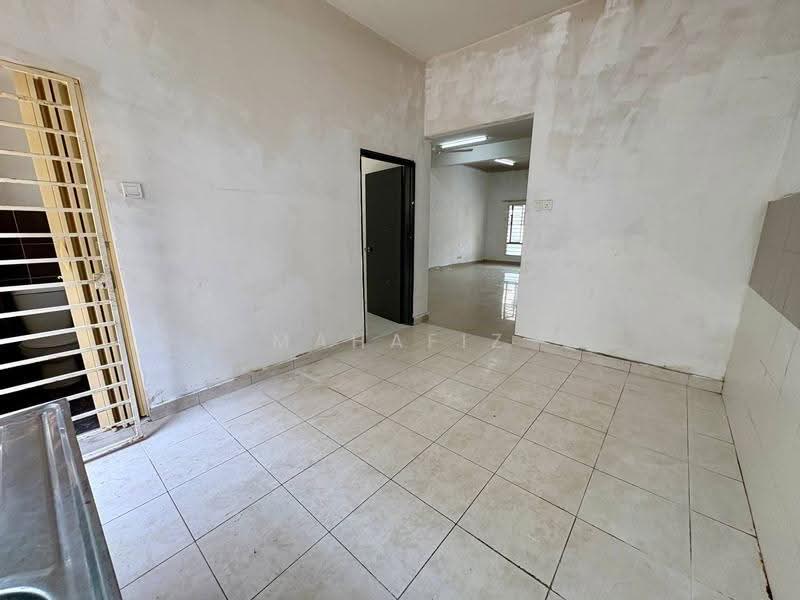 2-storey Terraced House for Sale in Taman Semenyih (Semenyih) - Mahafiz . - PropertyGuru.com.my