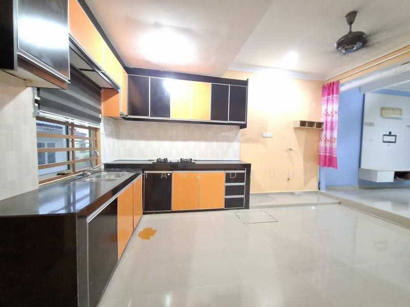 2-storey Terraced House for Sale in Bukit Beruntung (Selangor) - Rohani Daud - Kitchen - PropertyGuru.com.my