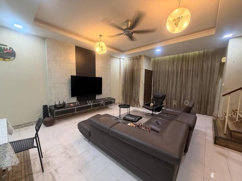 2-storey Terraced House for Sale in Seksyen 23 (Shah Alam) - Salawati Busro - Living Room - PropertyGuru.com.my