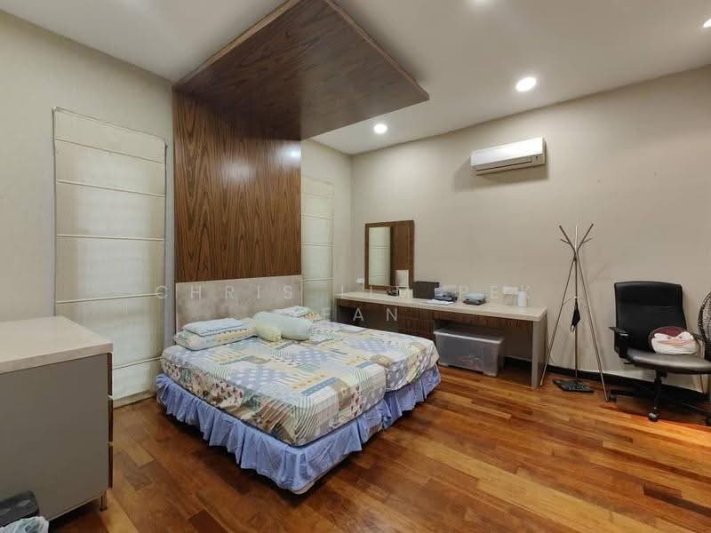 Bungalow House untuk Dijual di Bukit Sungai Long 2 (Bandar Sungai Long) - Chris Lim Pek Yean - Bedroom - PropertyGuru.com.my