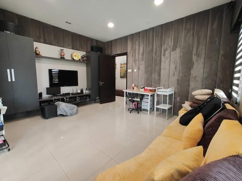 Bungalow House untuk Dijual di Bukit Sungai Long 2 (Bandar Sungai Long) - Chris Lim Pek Yean - Living Room - PropertyGuru.com.my