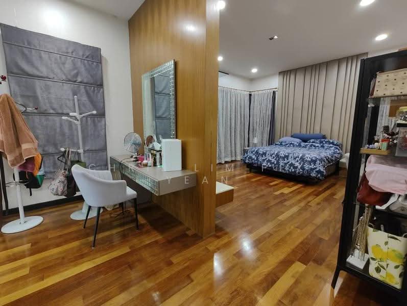 Bungalow House untuk Dijual di Bukit Sungai Long 2 (Bandar Sungai Long) - Chris Lim Pek Yean - Bedroom - PropertyGuru.com.my