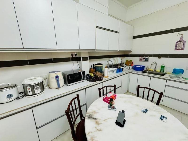 3-storey Terraced House for Sale in Bayan Lepas (Penang) - Zhonl Saw Boon Loong - Kitchen - PropertyGuru.com.my