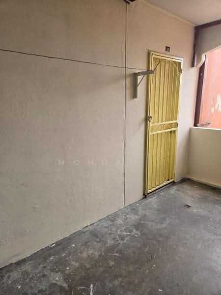 Flat for Sale at Kampung Lindungan PJS 6 - Mohgan . - Exterior - PropertyGuru.com.my