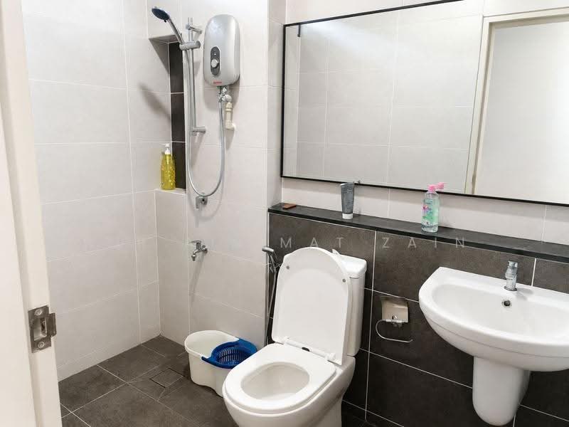 Terraced House for Sale in Shah Alam (Selangor) - Nur Ain Mat Zain - Bathroom - PropertyGuru.com.my