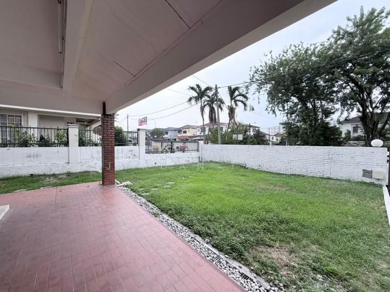 Rumah Berkembar untuk Dijual di SS 21, Damansara Utama (Petaling Jaya) - Jordan Teh - Exterior - PropertyGuru.com.my