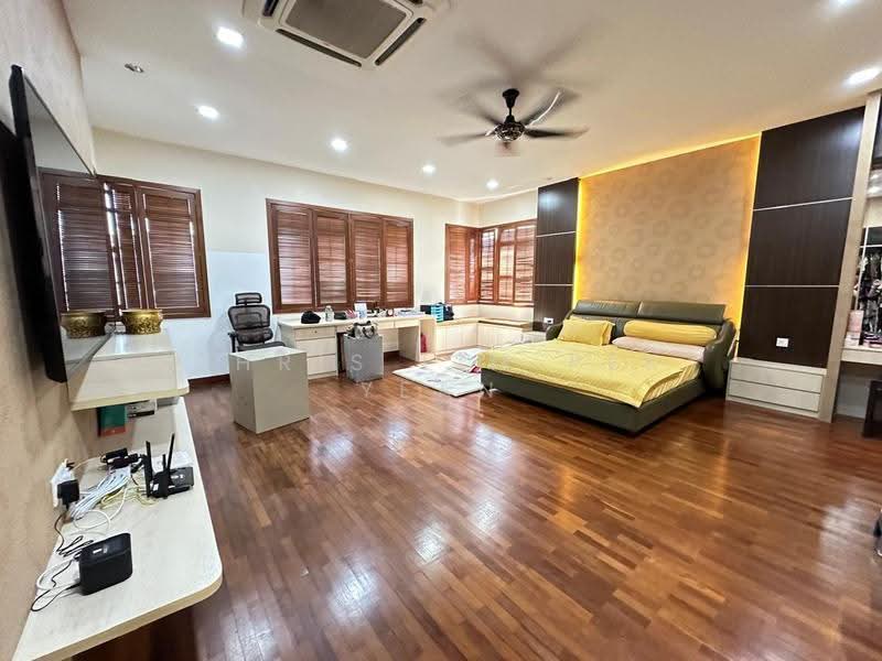 Semi-Detached House for Sale in Bukit Sungai Long 2 (Bandar Sungai Long) - Chris Lim Pek Yean - Bedroom - PropertyGuru.com.my