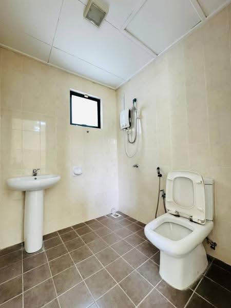2-storey Terraced House for Sale in Seksyen U9 (Shah Alam) - Alif Saad - Bathroom - PropertyGuru.com.my