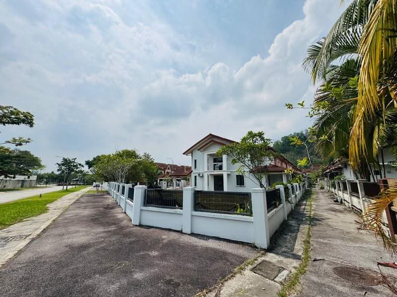 2-storey Terraced House for Sale in Seksyen U9 (Shah Alam) - Alif Saad - Exterior - PropertyGuru.com.my