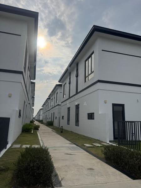 Rumah Teres 2-Tingkat untuk Dijual di Shah Alam (Selangor) - Alexa Eeu - Exterior - PropertyGuru.com.my