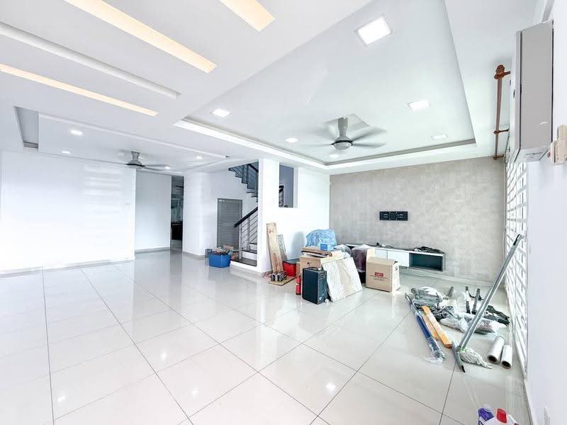 2-storey Terraced House for Sale in TTDI Grove (Kajang) - EMA ALLANG - Living Room - PropertyGuru.com.my