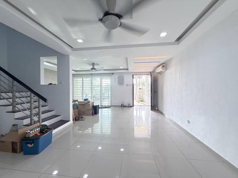 2-storey Terraced House for Sale in TTDI Grove (Kajang) - EMA ALLANG - Living Room - PropertyGuru.com.my