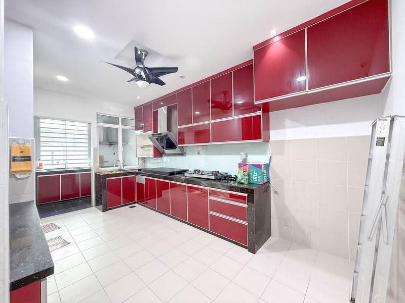 2-storey Terraced House for Sale in TTDI Grove (Kajang) - EMA ALLANG - Kitchen - PropertyGuru.com.my
