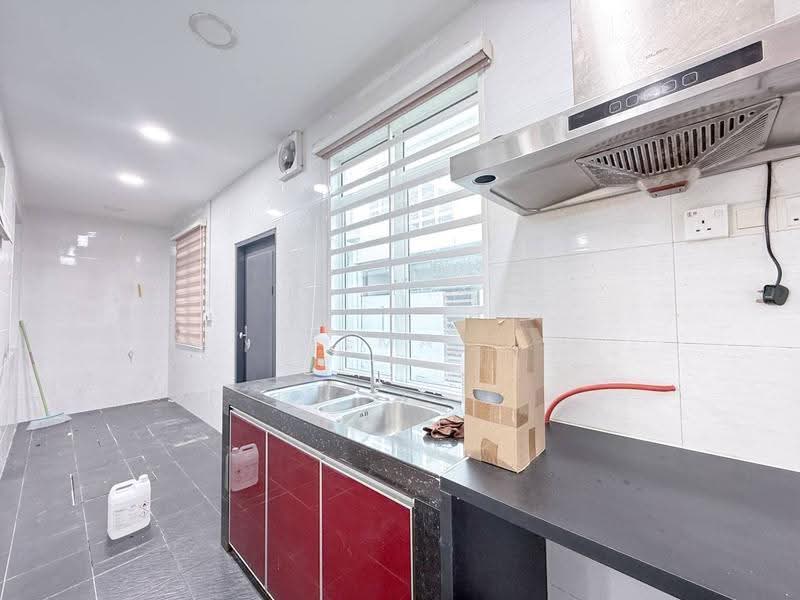 2-storey Terraced House for Sale in TTDI Grove (Kajang) - EMA ALLANG - Kitchen - PropertyGuru.com.my