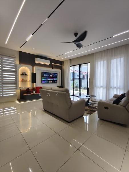 Rumah Teres 2-Tingkat untuk Dijual di Taman Desa Tebrau (Tebrau) - Kok Hui - Living Room - PropertyGuru.com.my