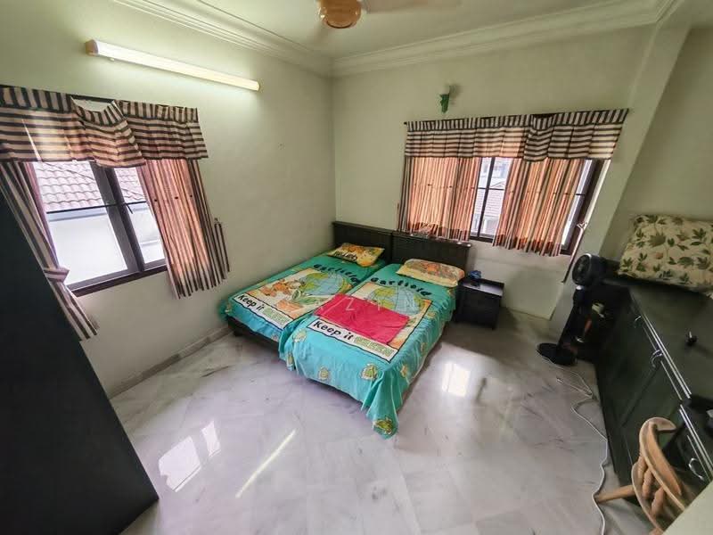 Condominium for Sale at Allamanda - Qazin Khoo - Bedroom - PropertyGuru.com.my